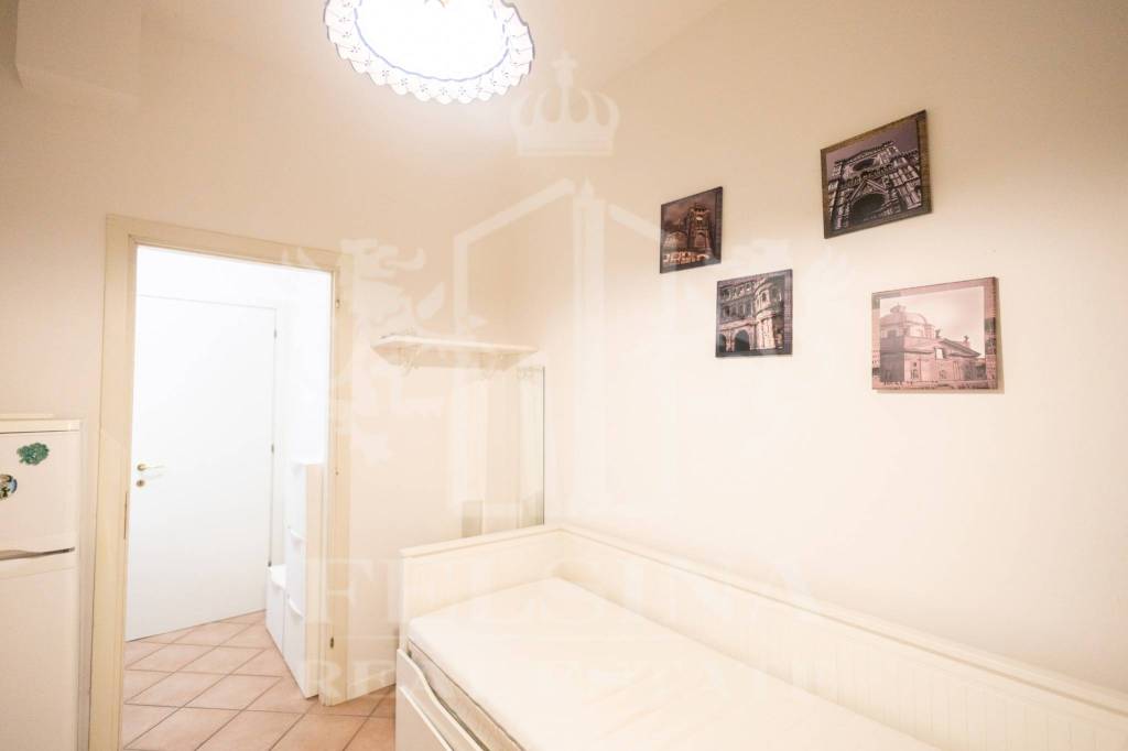 ufficio in vendita a Bologna in zona San Vitale