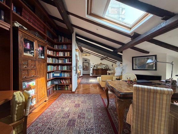 appartamento in vendita a Bologna in zona Santo Stefano