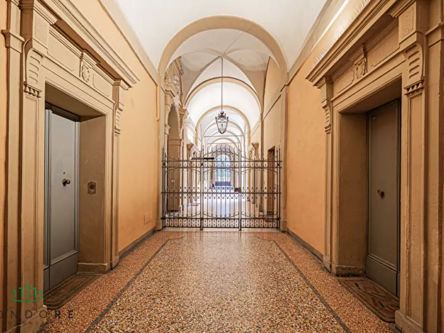 appartamento in vendita a Bologna in zona Santo Stefano