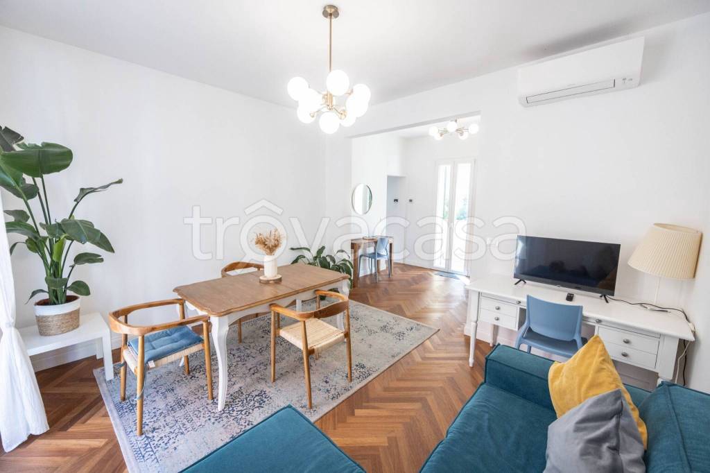 appartamento in vendita a Bologna in zona Santo Stefano