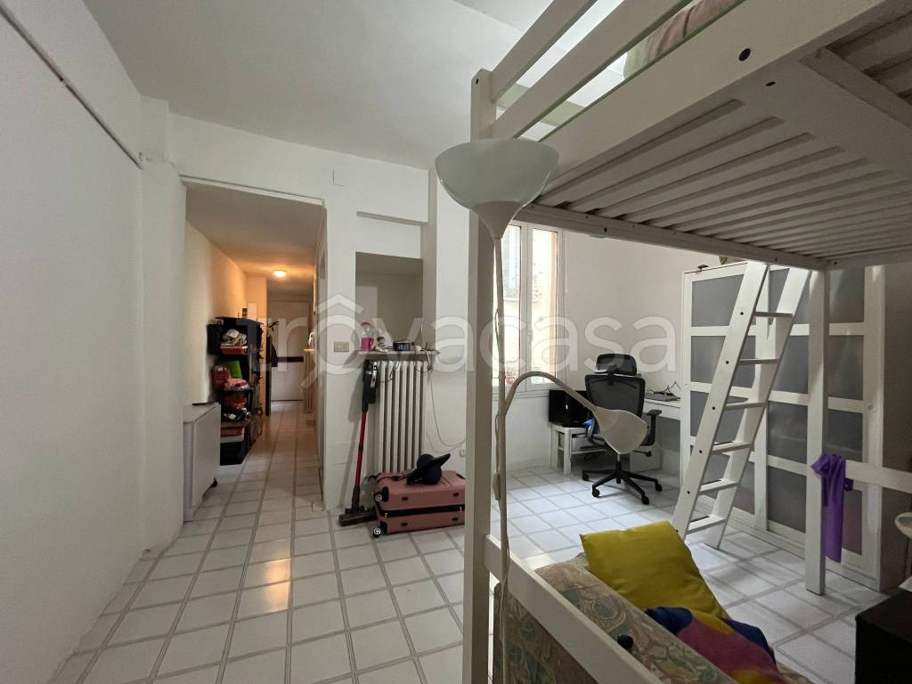 appartamento in vendita a Bologna in zona Santo Stefano