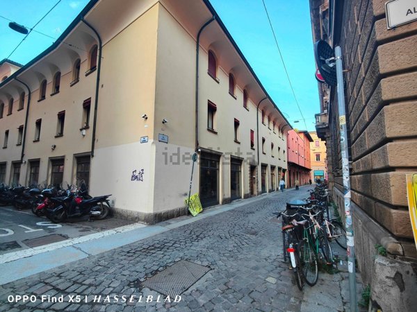 appartamento in vendita a Bologna in zona Centro Storico