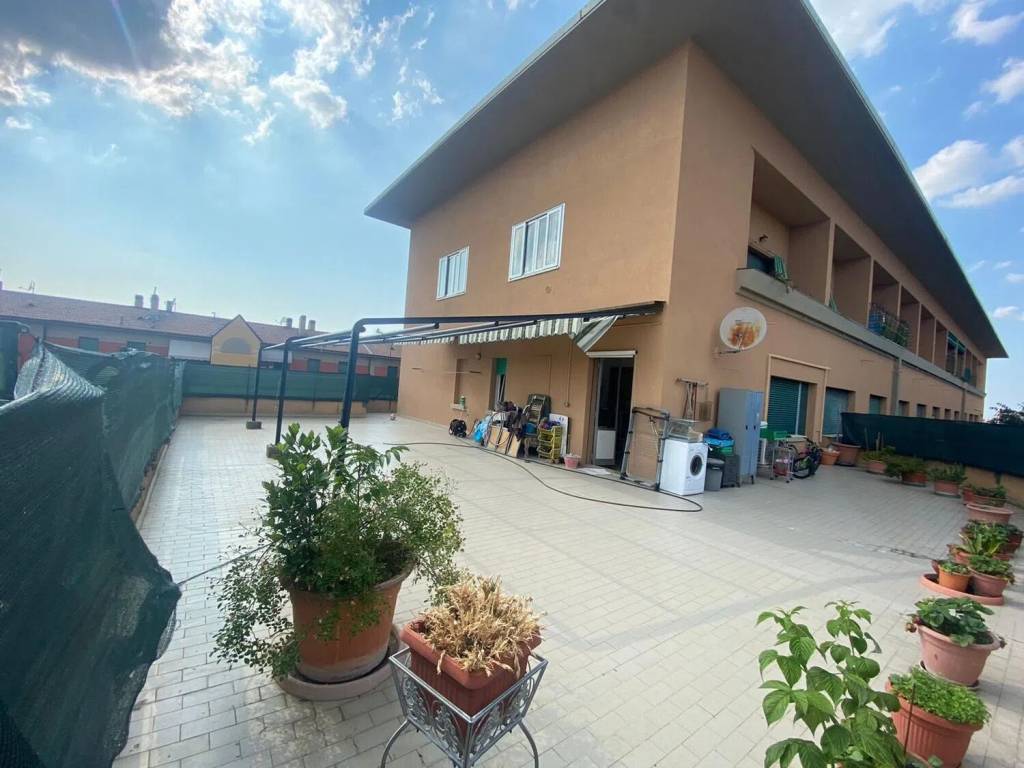 appartamento in vendita a Bologna in zona Saragozza