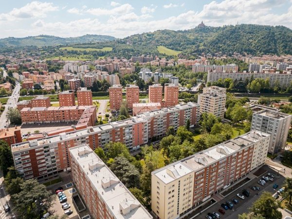 appartamento in vendita a Bologna in zona Reno
