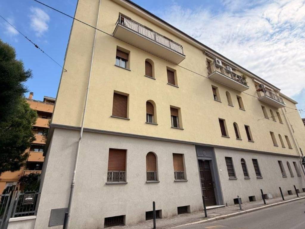 appartamento in vendita a Bologna in zona Bolognina