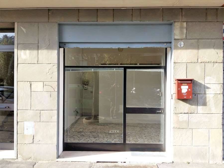 negozio in vendita a Bologna in zona Pilastro