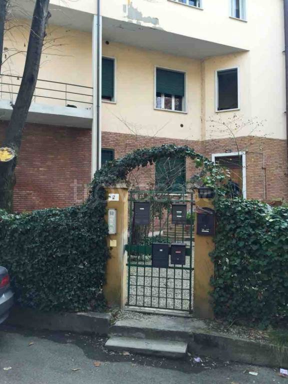 appartamento in vendita a Bologna in zona Saragozza