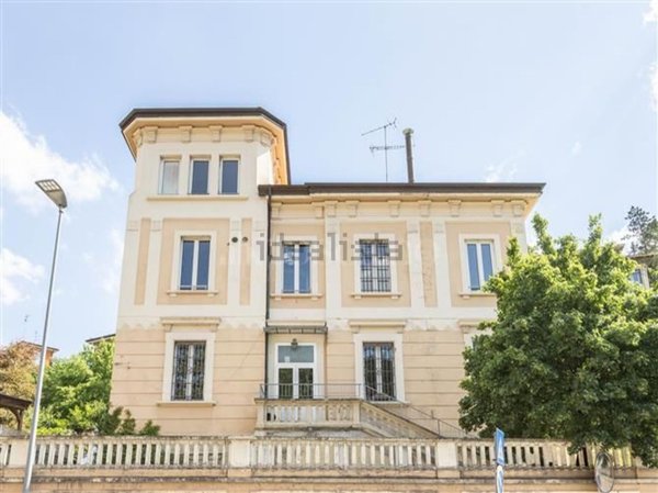 casa indipendente in vendita a Bologna in zona Santo Stefano