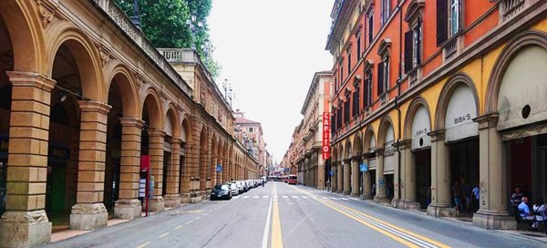 negozio in vendita a Bologna in zona San Vitale