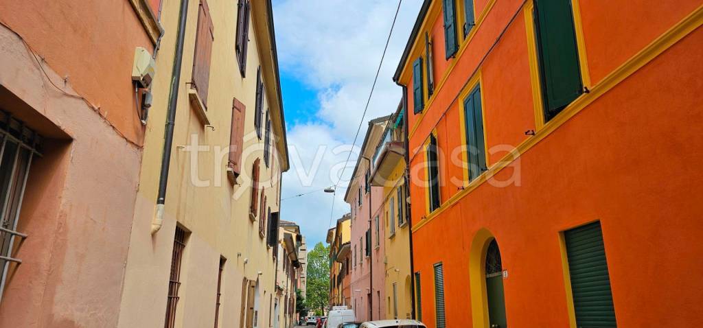 appartamento in vendita a Bologna in zona Andrea Costa