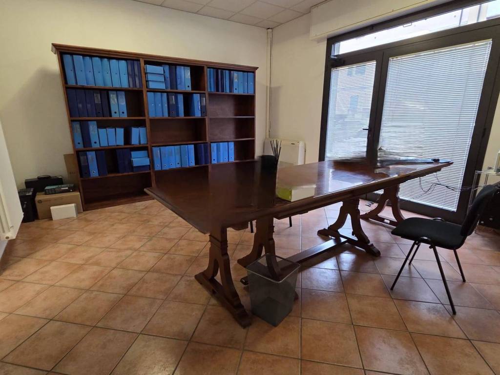 ufficio in vendita a Bologna in zona Santa Viola