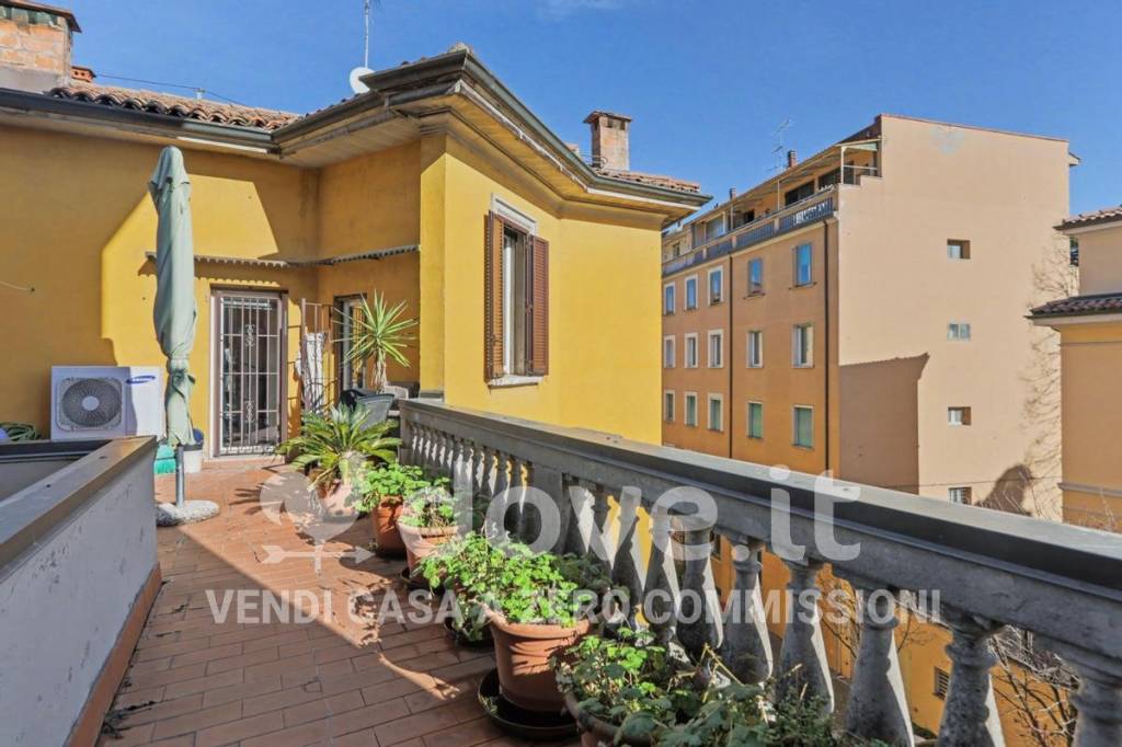 appartamento in vendita a Bologna in zona Centro Storico