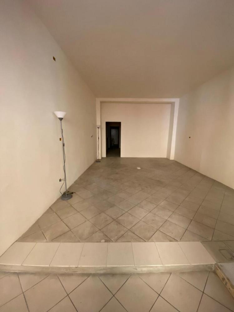 ufficio in vendita a Bologna in zona Quartiere Porto