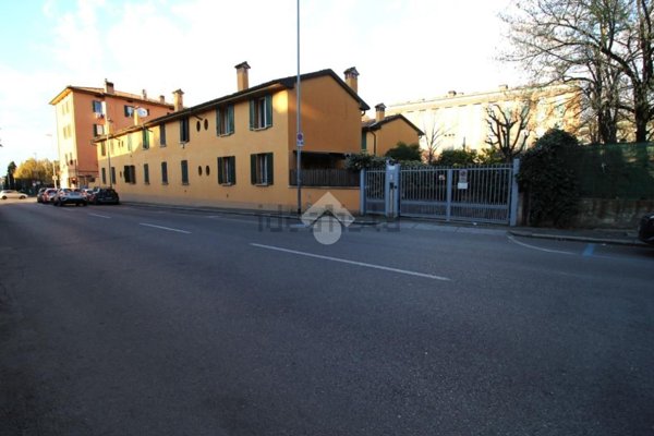 casa indipendente in vendita a Bologna in zona Andrea Costa