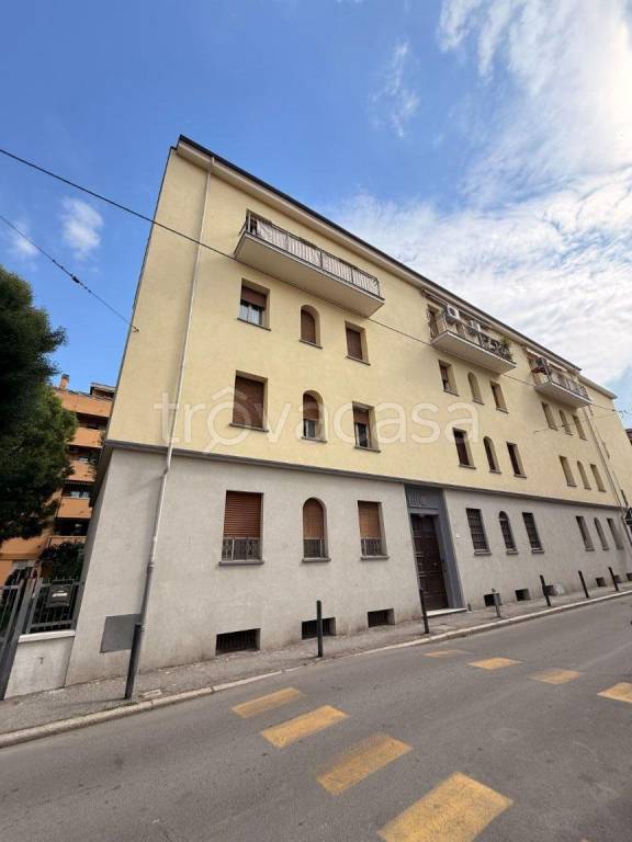 appartamento in vendita a Bologna in zona Bolognina