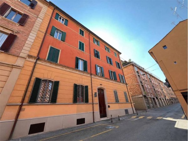 appartamento in vendita a Bologna in zona Centro Storico