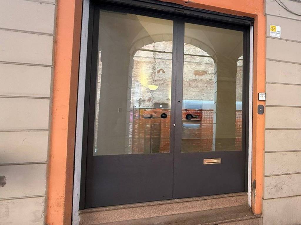 negozio in vendita a Bologna