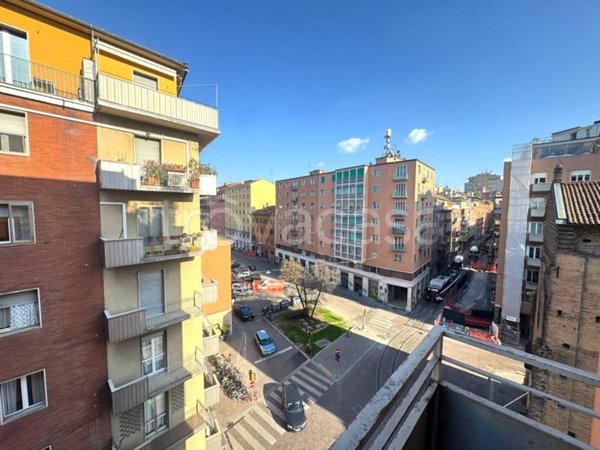 appartamento in vendita a Bologna in zona Reno