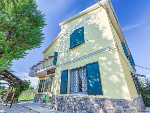 casa indipendente in vendita a Bologna in zona Borgo Panigale