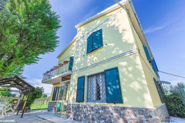 casa indipendente in vendita a Bologna in zona Aeroporto