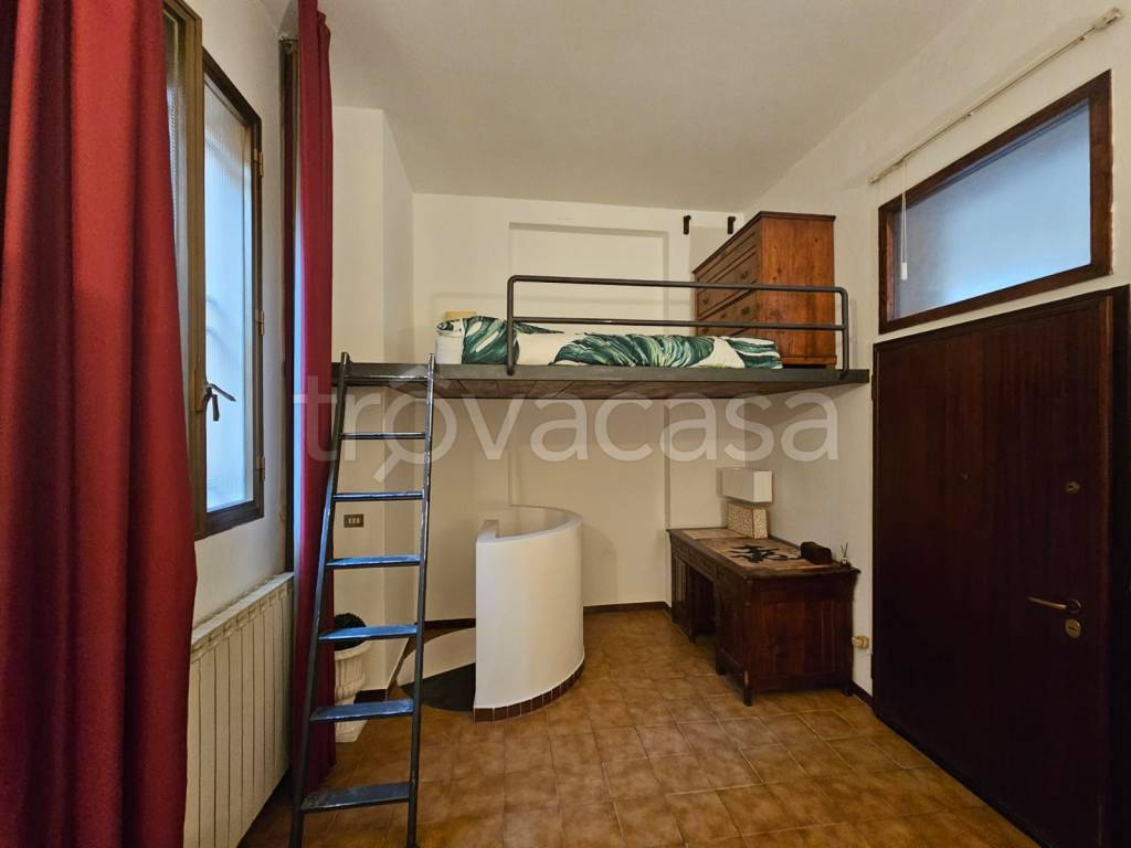 appartamento in vendita a Bologna in zona Santo Stefano