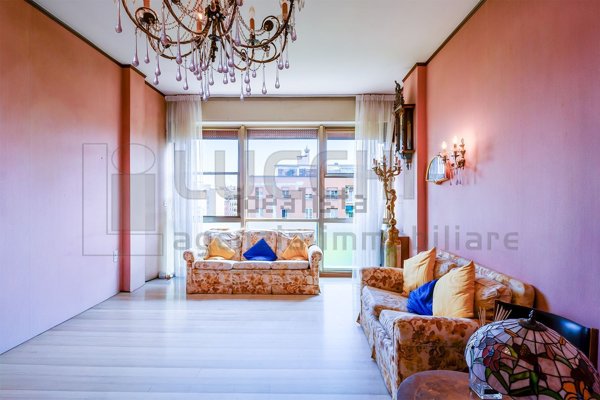 appartamento in vendita a Bologna in zona Quartiere Porto