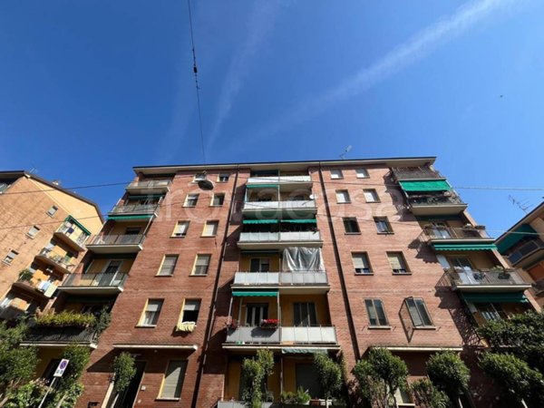 appartamento in vendita a Bologna in zona Saragozza