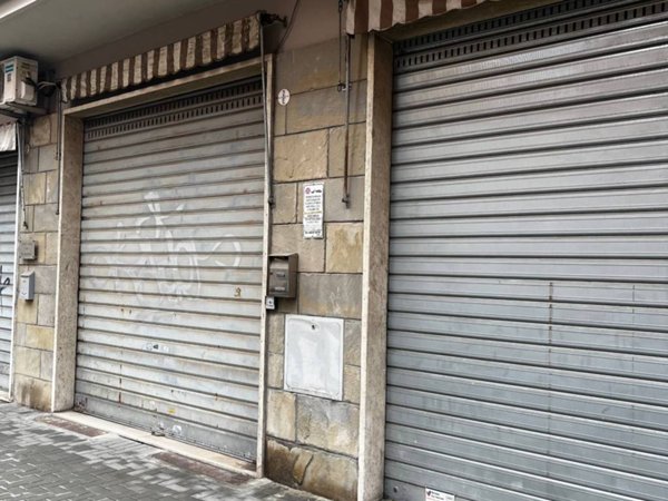 negozio in vendita a Bologna in zona Saragozza