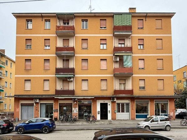 appartamento in vendita a Bologna in zona Saffi