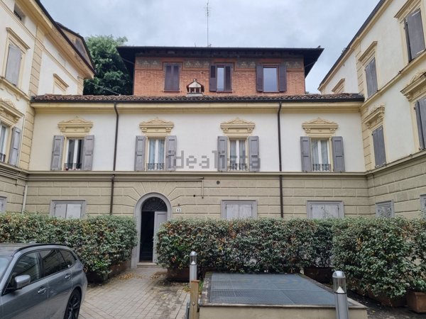 appartamento in vendita a Bologna in zona Centro Storico