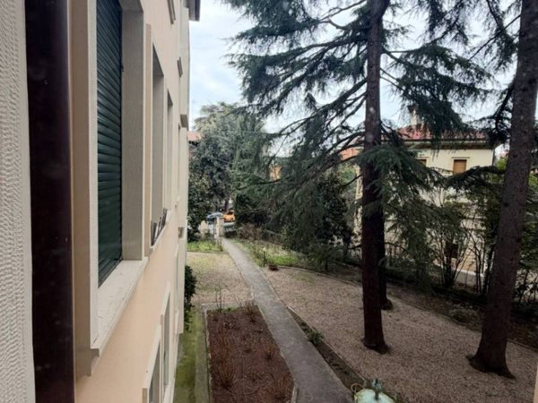 appartamento in vendita a Bologna in zona Colli