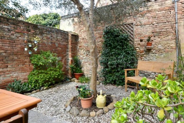 appartamento in vendita a Bologna in zona Santo Stefano