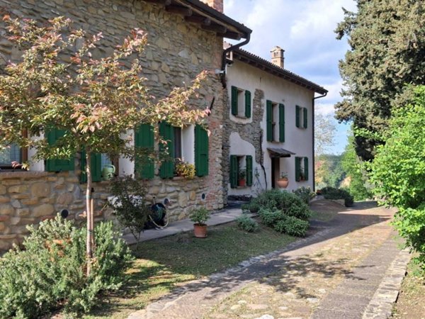 casa indipendente in vendita a Bologna in zona Santo Stefano