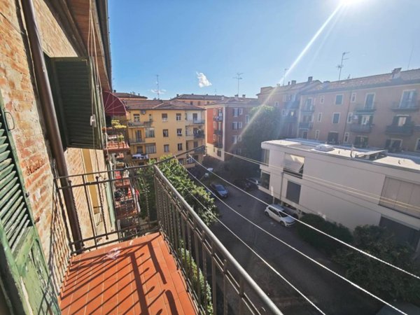appartamento in vendita a Bologna in zona Saffi