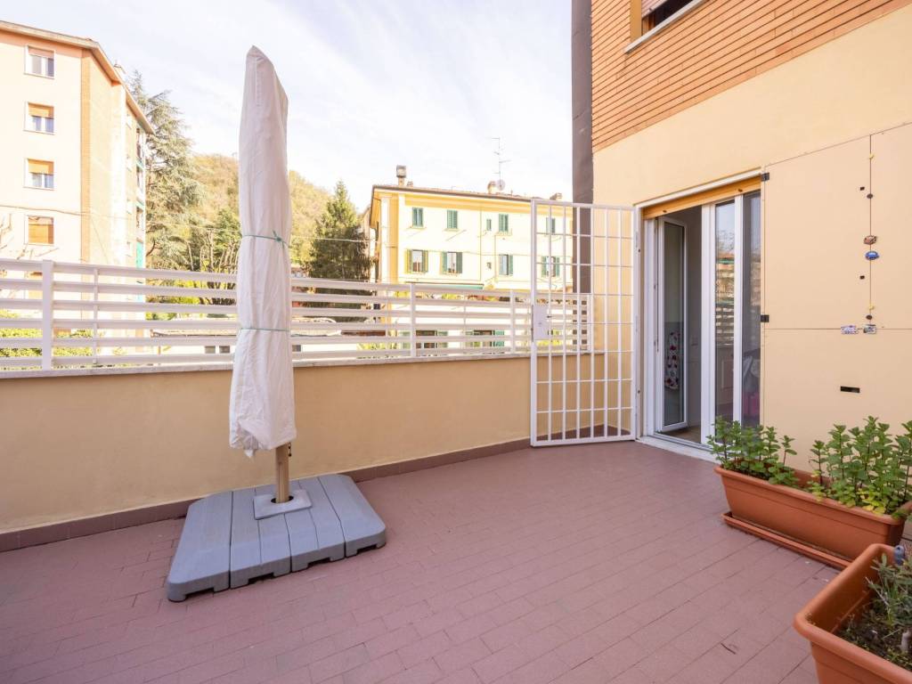 appartamento in vendita a Bologna in zona Saragozza