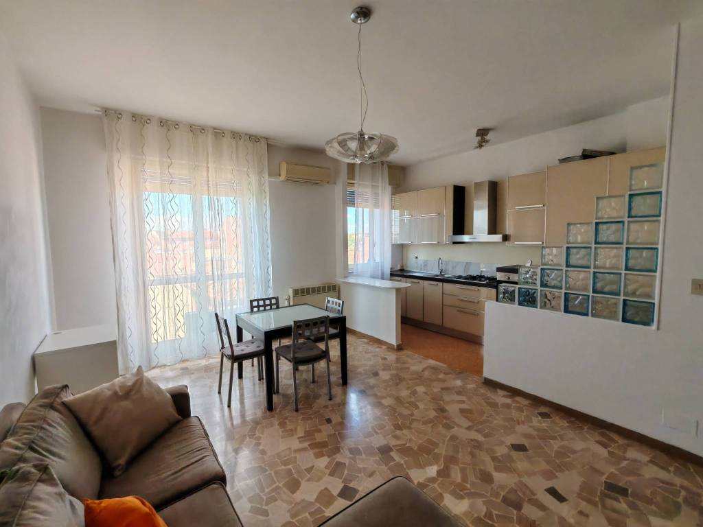 appartamento in vendita a Bologna in zona Saffi