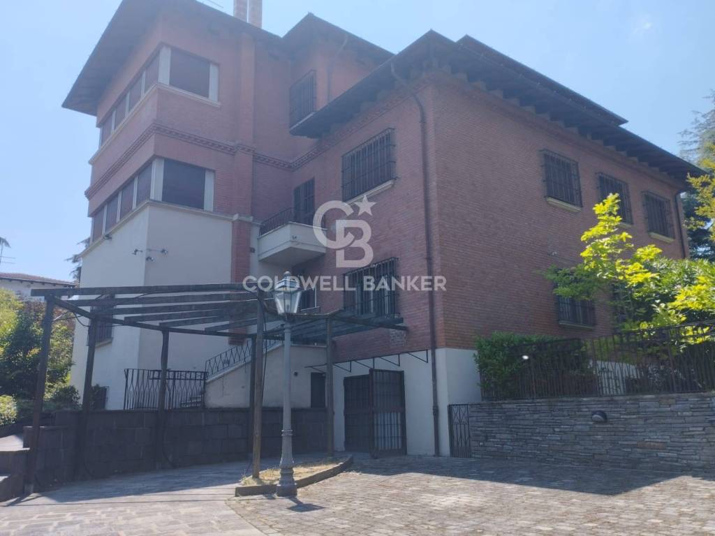 casa indipendente in vendita a Bologna in zona Savena