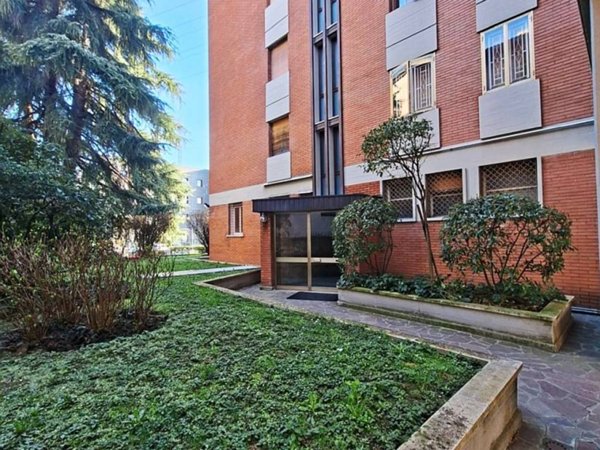 appartamento in vendita a Bologna in zona Saffi