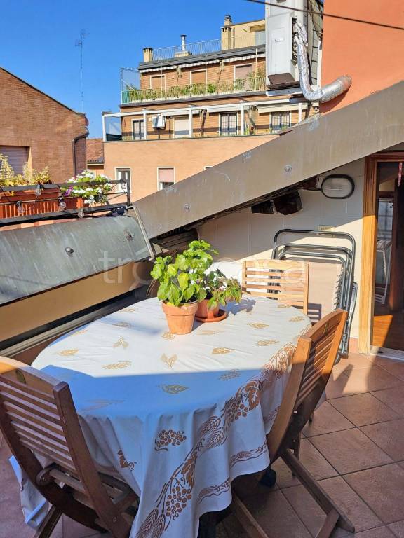 appartamento in vendita a Bologna in zona Centro Storico