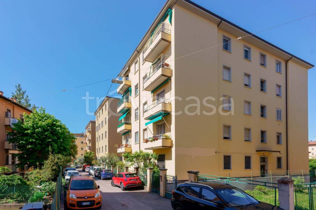 appartamento in vendita a Bologna in zona Savena
