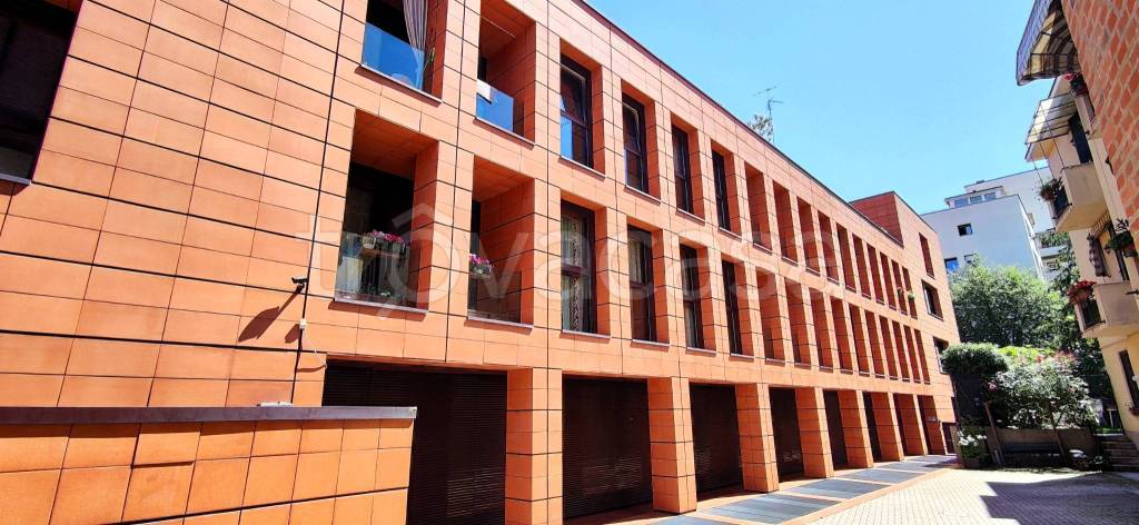 appartamento in vendita a Bologna in zona Saragozza
