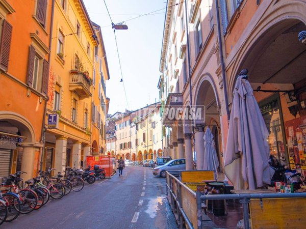 appartamento in vendita a Bologna in zona Centro Storico