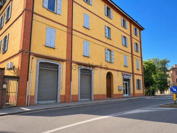 ufficio in vendita a Bologna