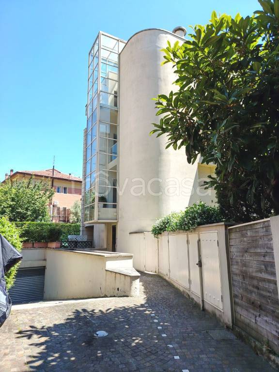 appartamento in vendita a Bologna in zona Savena