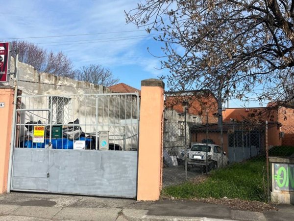 negozio in vendita a Bologna in zona Saffi