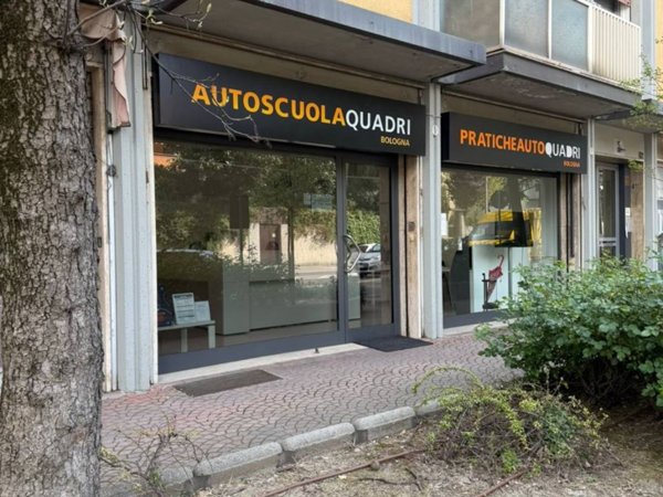negozio in vendita a Bologna in zona Savena