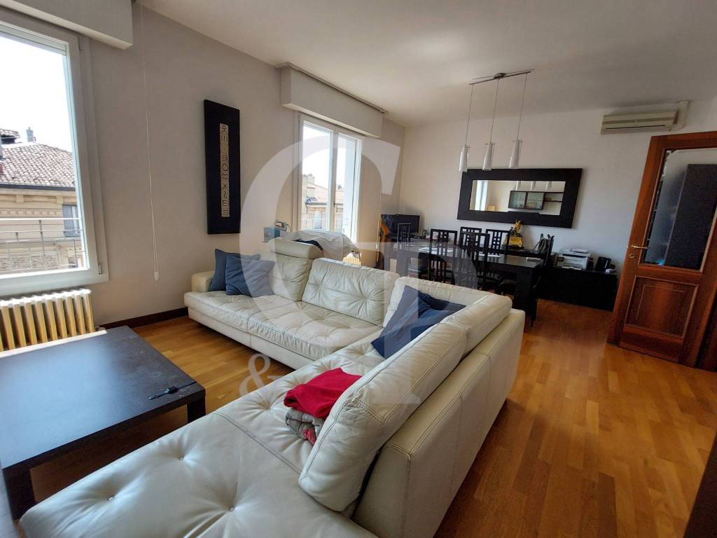 appartamento in vendita a Bologna in zona San Vitale