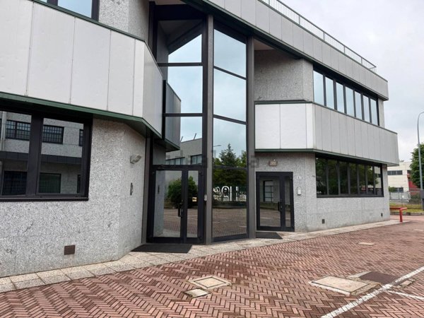 ufficio in vendita a Bologna in zona San Vitale