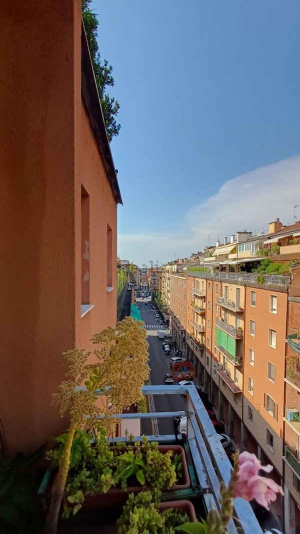 appartamento in vendita a Bologna in zona Quartiere Porto