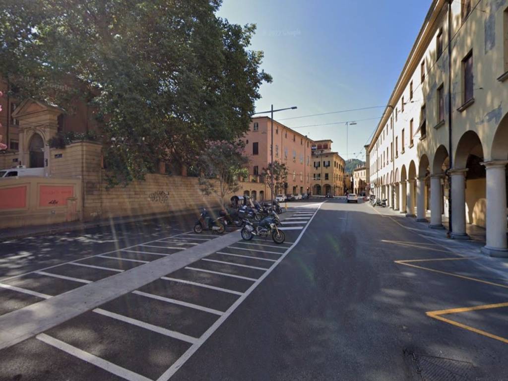 negozio in vendita a Bologna in zona Centro Storico